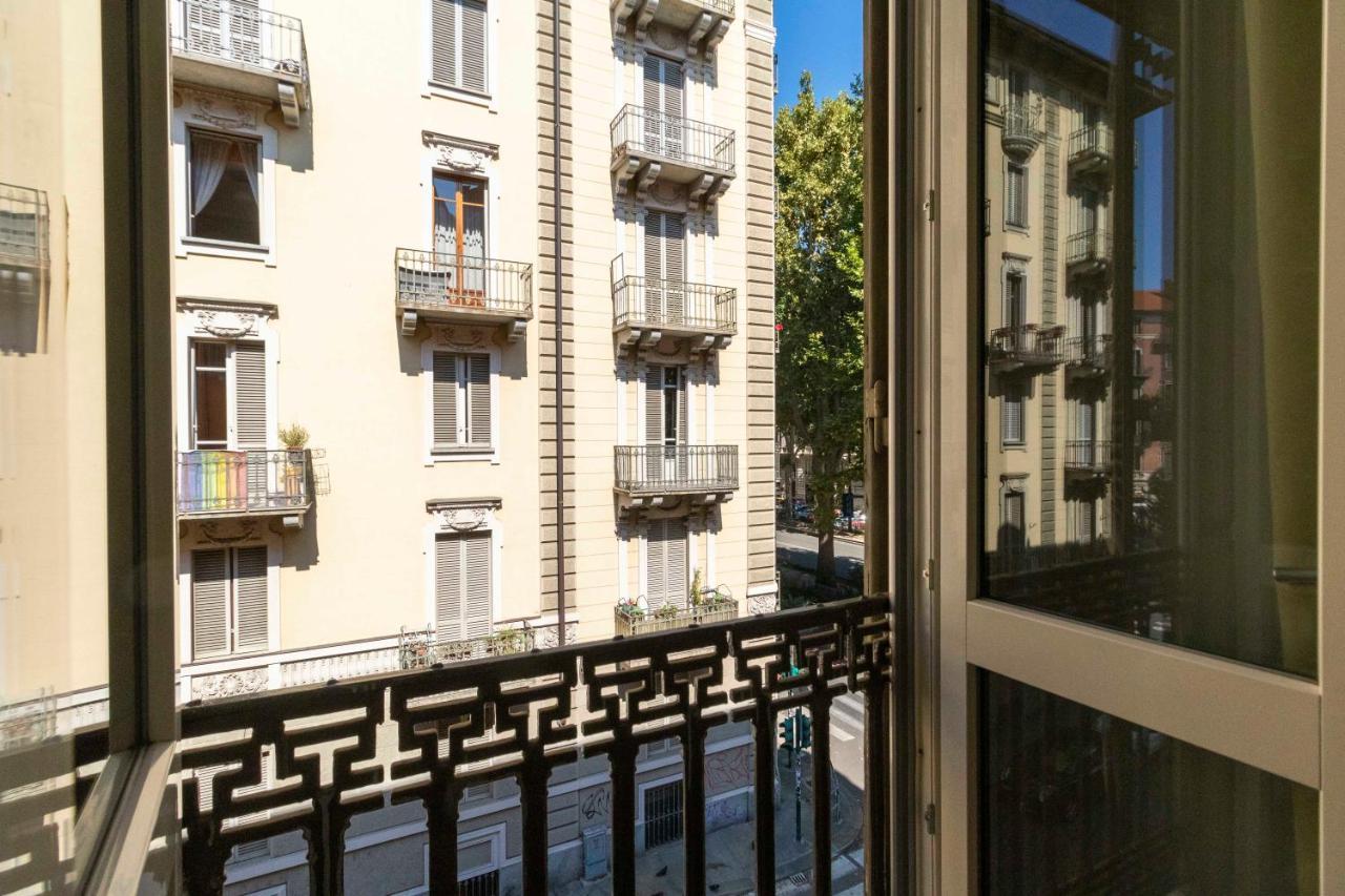 Appartamento NEW Bright Studio near Piazza San Carlo! Torino Esterno foto