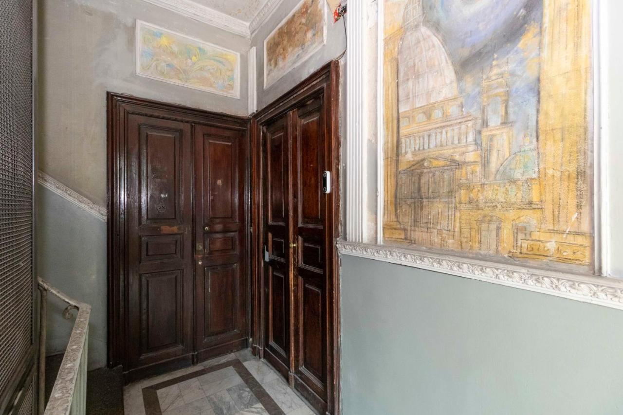 Appartamento NEW Bright Studio near Piazza San Carlo! Torino Esterno foto