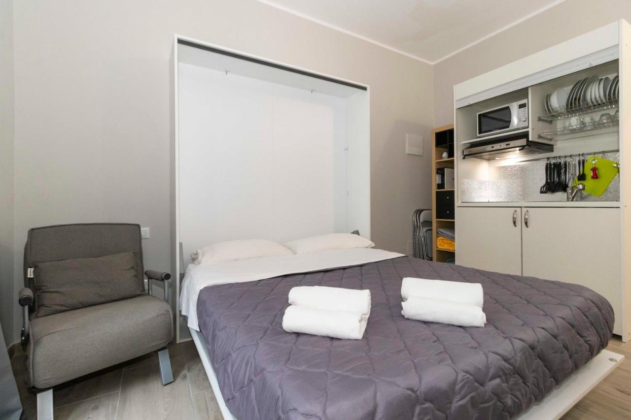 Appartamento NEW Bright Studio near Piazza San Carlo! Torino Esterno foto