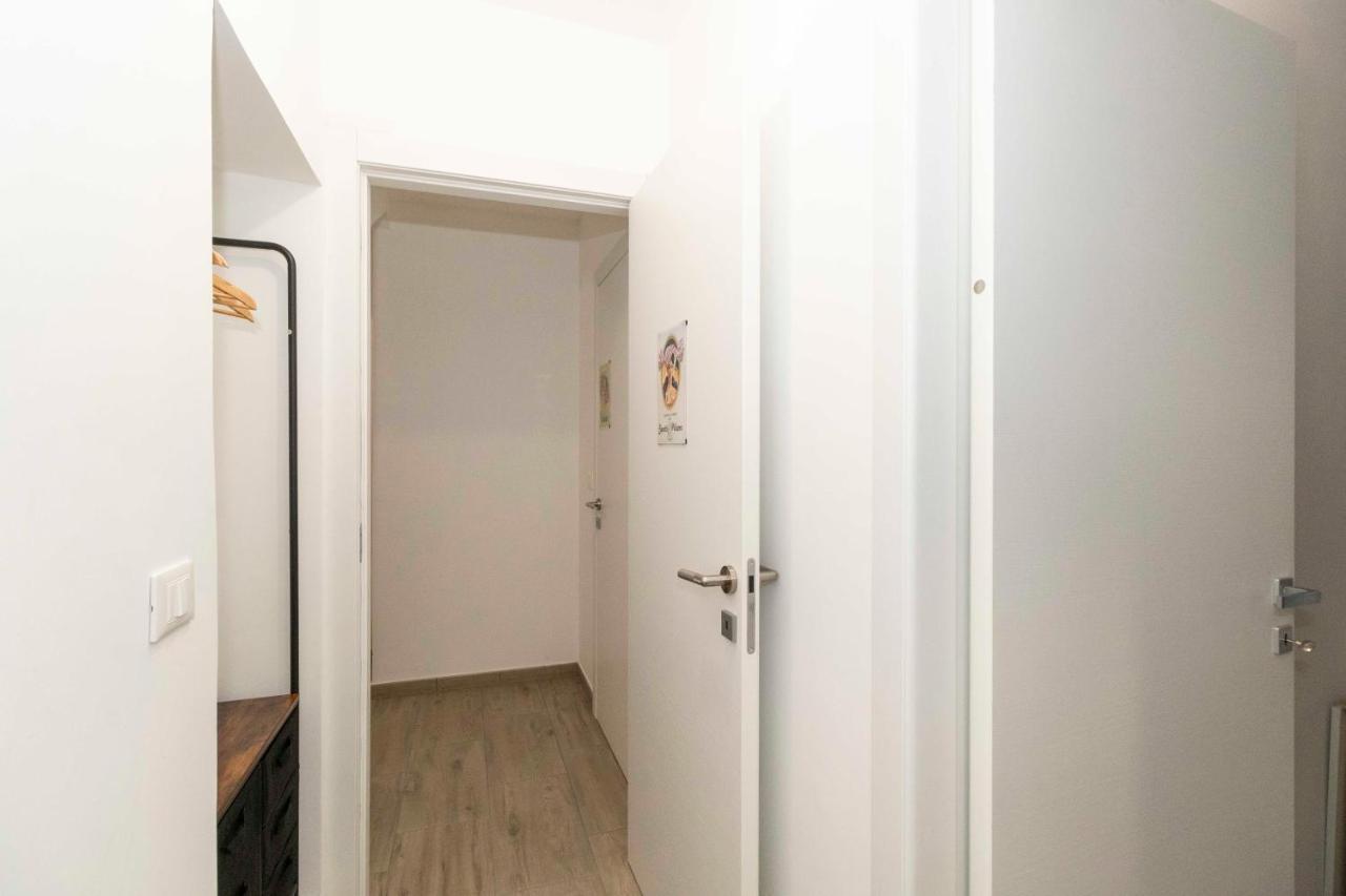 Appartamento NEW Bright Studio near Piazza San Carlo! Torino Esterno foto